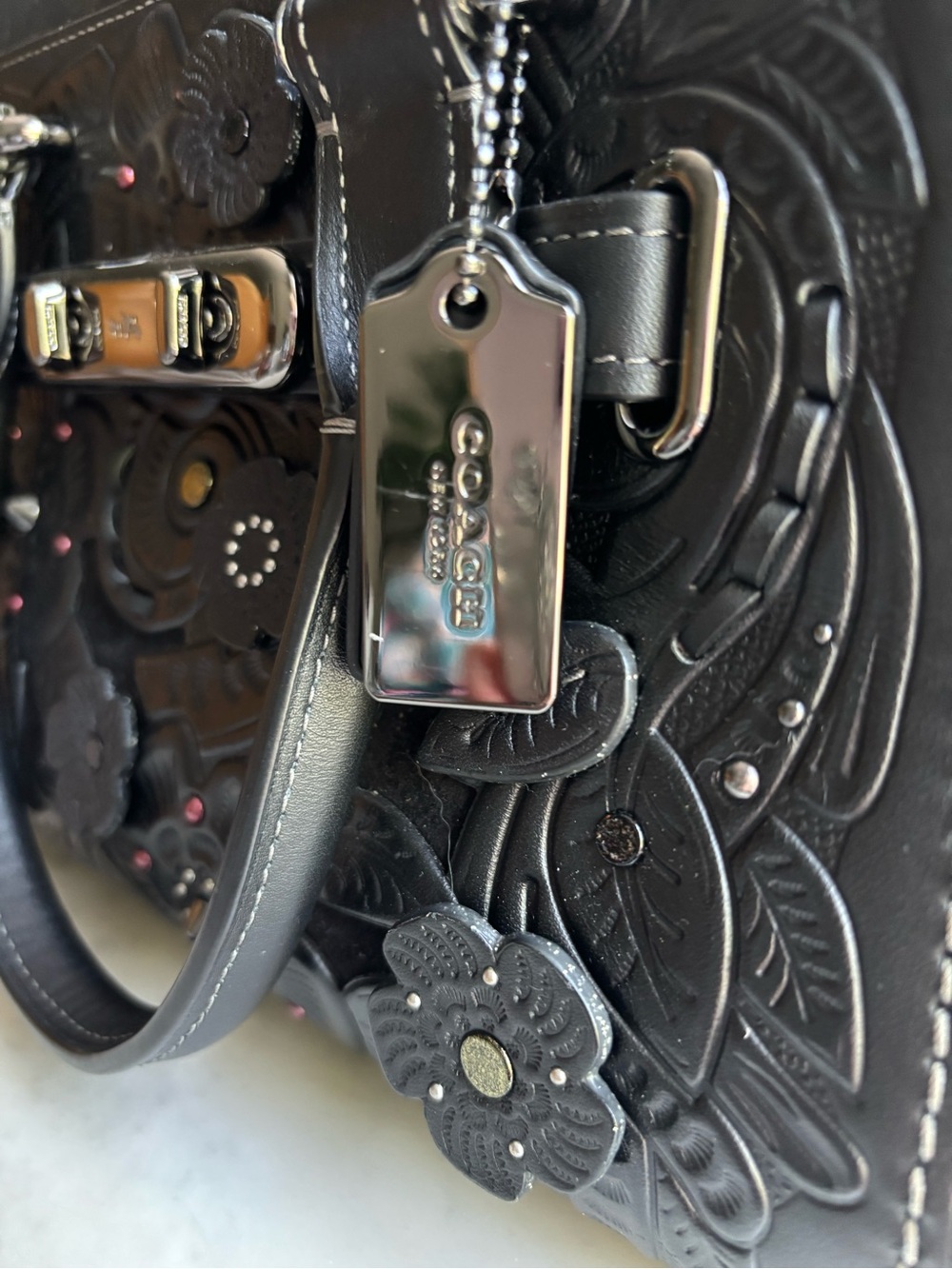 Coach Black Floral-Appliqué Leather Swagger 27 with Signature Turnlock - Picture 14 of 16
